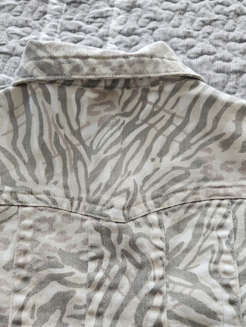 Denim Chopped Vest - Picture 8 of 12